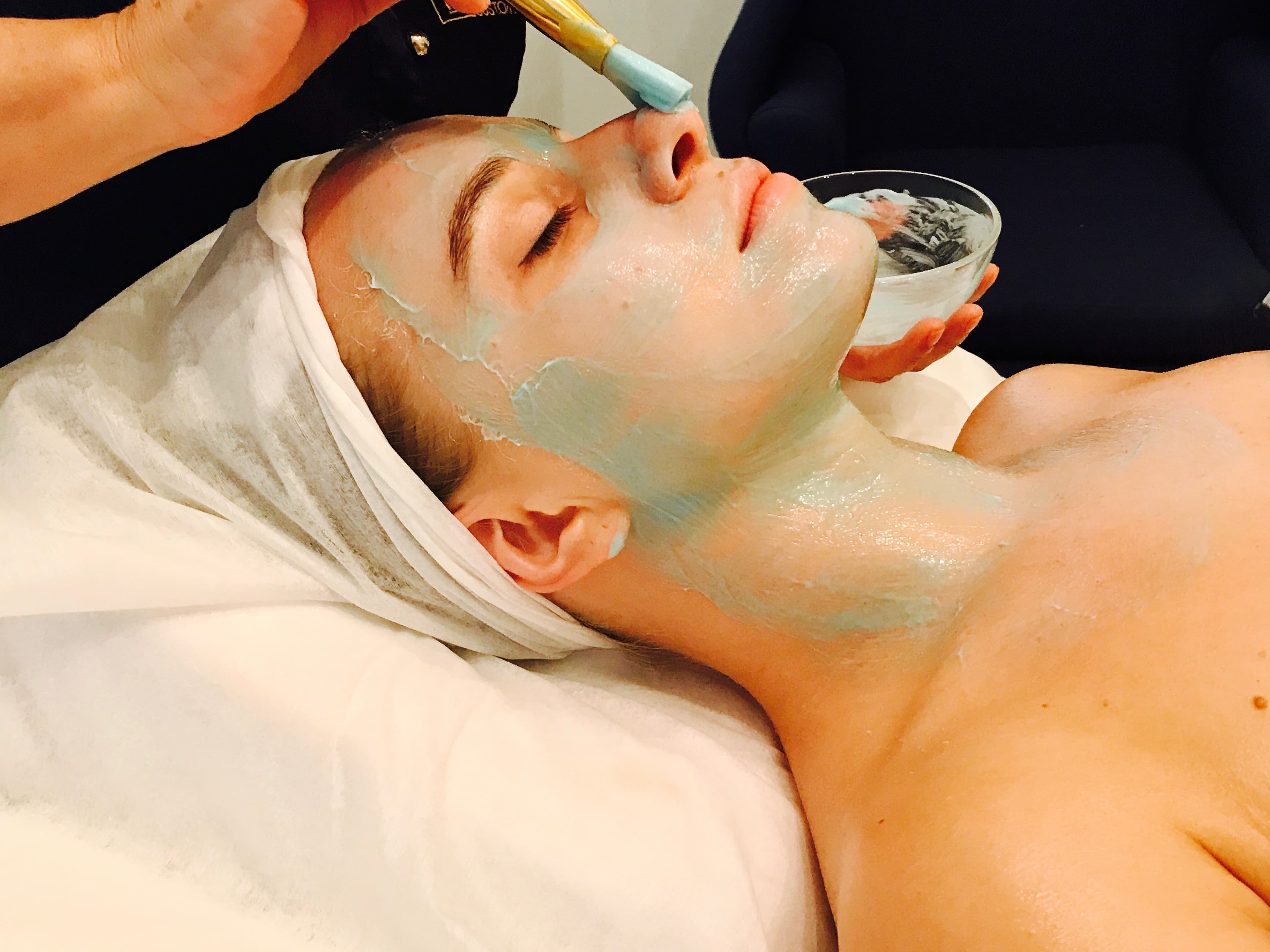 Annie Salones de Belleza Barcelona, 2 reseñas Annie Salones de Belleza Barcelona, 2 reseñas